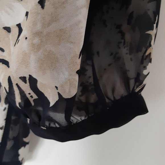 Philosophy sheer floral blouse, size L - Picture 4 of 4